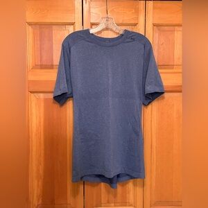Lululemon men’s metal vent tech short sleeve shirt size Large blue